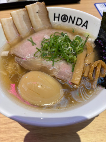 「特製貝出汁ラーメン　手揉み」@本田麺業 羽田空港第1ターミナル店の写真