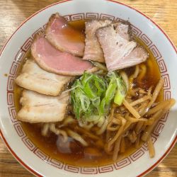 肉そば醤油 1020円