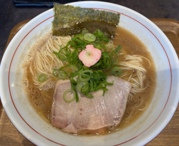 「豚骨中華そば」@濃厚豚骨中華そばGANPAIの写真