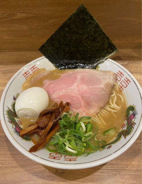 「濃厚中華そば¥900」@麺庵 利休の写真