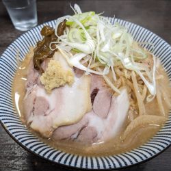 灼味噌らーめん+味玉+野菜