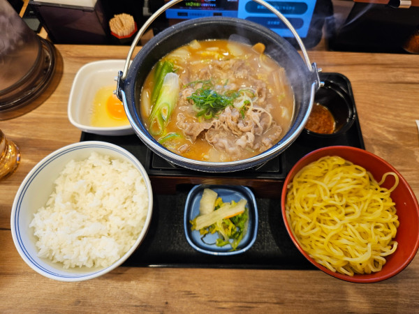 「【限定】牛肉玉ラーメン鍋膳　987円」@吉野家 弘前中央通り店の写真