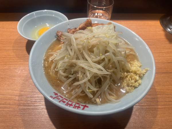 「ラーメン（並）」@メガガンジャ JR川越駅店の写真