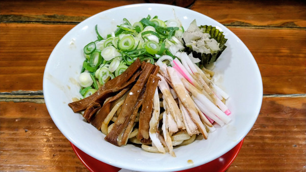 「まぜにぼ＋ねぎだく」@長尾中華そば 東京神田店の写真