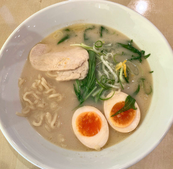 「鶏白湯らーめん餃子セット990円」@幸楽苑 ジョイフル本田千葉ニュータウン店の写真