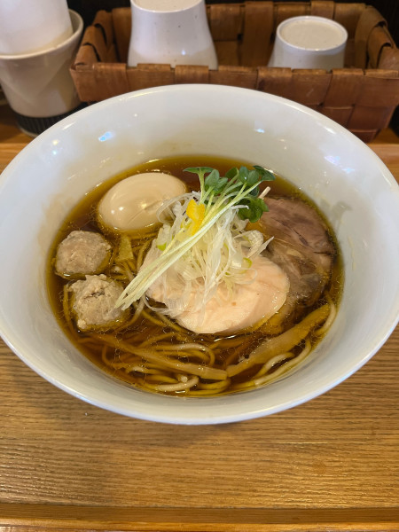 「特製中華そば、煮干し和え玉、生卵」@中華蕎麦 はざまの写真