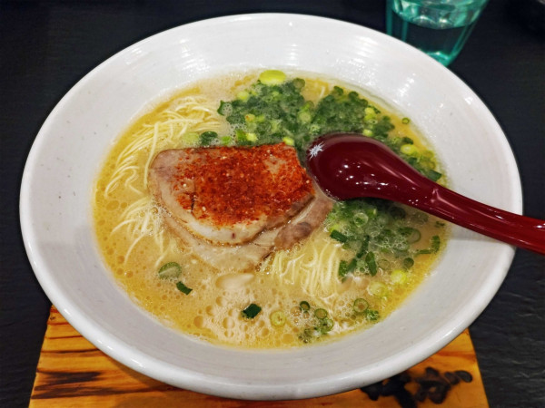 「らーめん 920円」@麺屋我ガ 天神店の写真