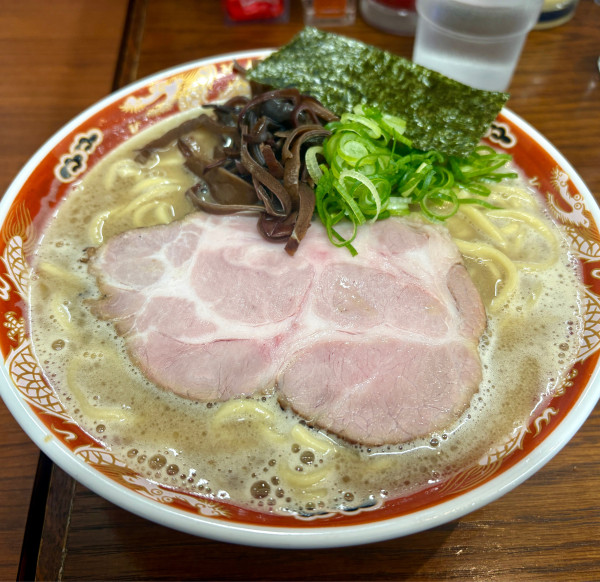 「濃厚らーめん＋替玉」@ラーメンかなやの写真