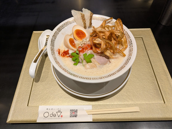 「特製鯛白湯らーめん(とろり)」@鯛白湯らーめん ○de▽の写真