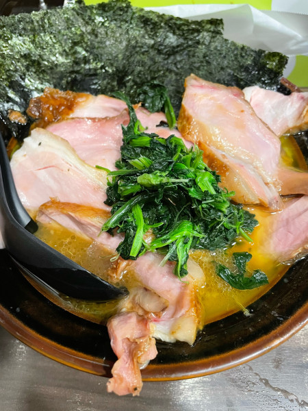 「チャーシュー麺大盛り　のり　ライス」@神田ラーメン わいず 神田本店の写真