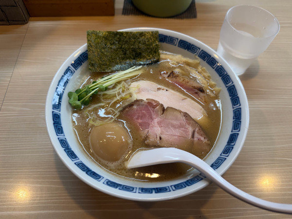 「特製鶏白湯魚介そば」@麺屋 鶯 uguisuの写真