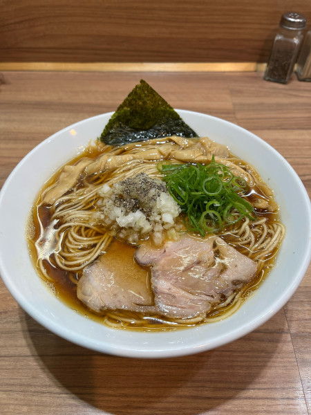 「ブラックラーメン　大盛」@らーめん にじいろの写真
