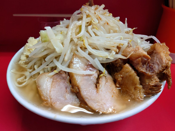 「大豚  野菜  ニンニク  カラメ」@ラーメン二郎 三田本店の写真