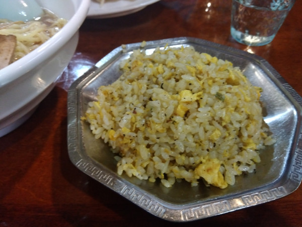 「半チャーハン」@ラーメン栄華の写真