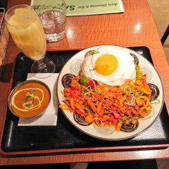 無国籍料理 サモサ 本郷三丁目駅店の画像