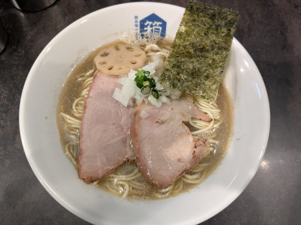 「煮干しらーめん1100円」@西永福の煮干箱の写真