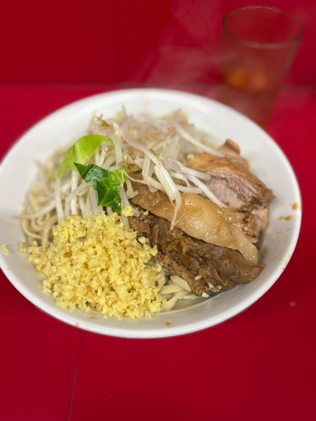 「小豚　汁なし」@ラーメン二郎 大宮公園駅前店の写真