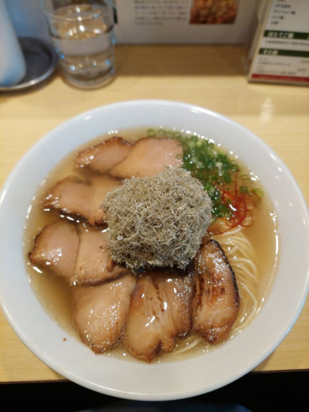 「ラーメン＋チャーシュー＋がごめ昆布＋ほたてご飯」@函館塩ラーメン 五稜郭の写真