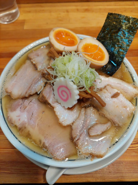 「味玉チャーシュー麺＋白めし」@there is ramenの写真