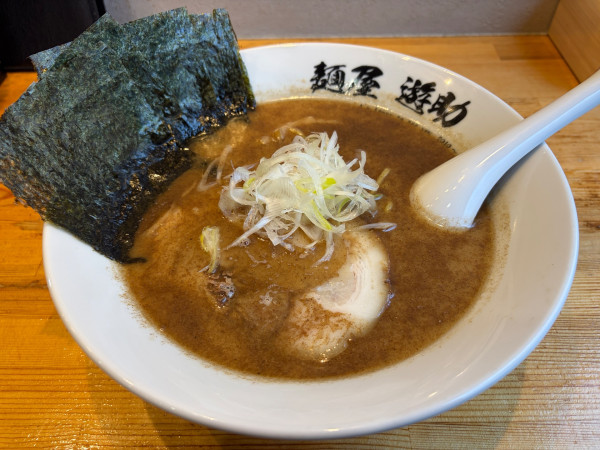 「魚介豚骨中華そば(並)＋のり」@麺屋 遊助の写真