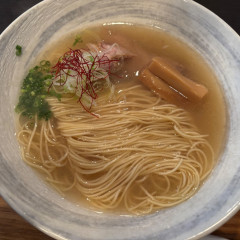 豚骨清湯・自家製麺 かつらの写真