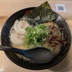 ラーメン800円