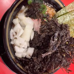 ラーメン(並)900円＋岩のり200円＋フォロワー玉ネギ