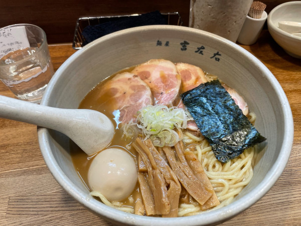 「味玉らーめん大盛り+チャーシュー」@麺屋吉左右の写真