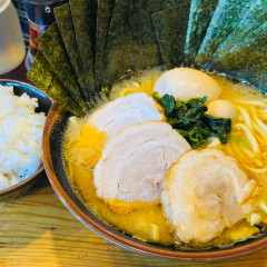 横濱家系ラーメン 明豊家 住吉店の画像