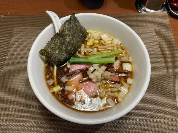 「手揉み醤油そば」@麺処 はら田の写真