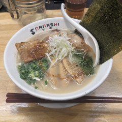 とんこつらーめん七志 中山店の写真