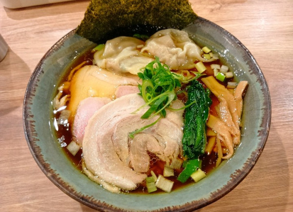 「特製醤油そば」@自家製麺250の写真