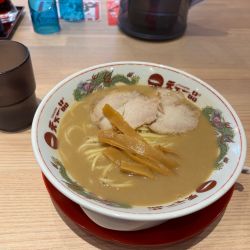 ラーメン(こってり) 940円