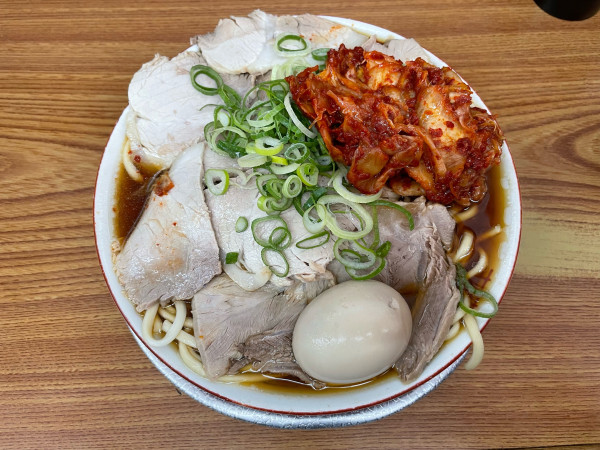 「キムチちゃあしゅうめん(¥1,100) 煮たまご(¥100)」@ちゃあしゅうめん ゆうらいの写真