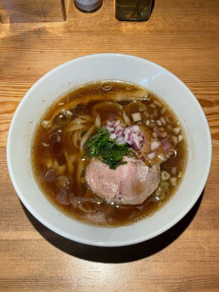 「醤油(950円)+手もみ太麺(100円)」@なか乃中華そばの写真
