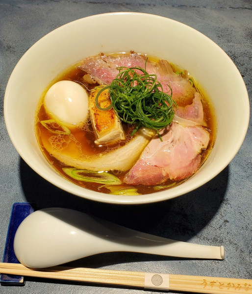 「醤油RAMENプレミアム」@うずとかみなりの写真