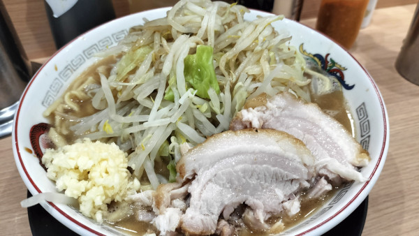 「小ラーメン」@ラーメン豚山 金沢文庫店の写真
