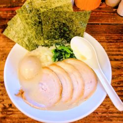 特製濃厚鶏塩らーめん1,400円＋チャーシュー丼300円