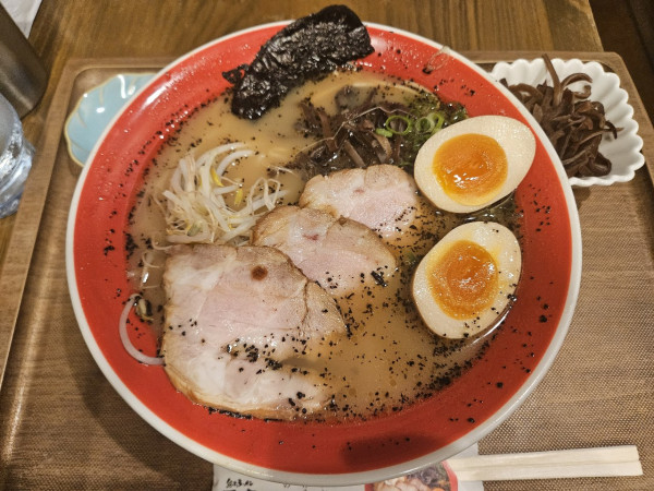 「ラーメン」@黒亭 下通店の写真