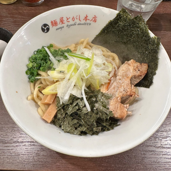 「とがしの油そば(白)」@麺屋とがしの写真