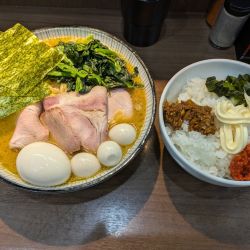 【限定】今日1HOUSEとらきち麺 特上➕専用ライス