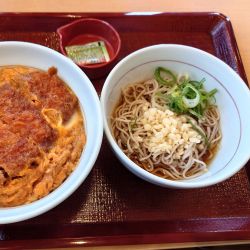 カツ丼＋小はいからそば冷