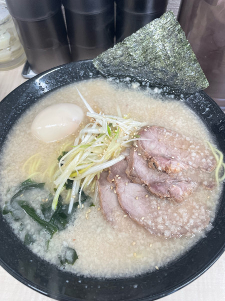 「チャーシューメン（大盛）＋味玉トッピング」@ニューラーメンショップ 越谷の写真