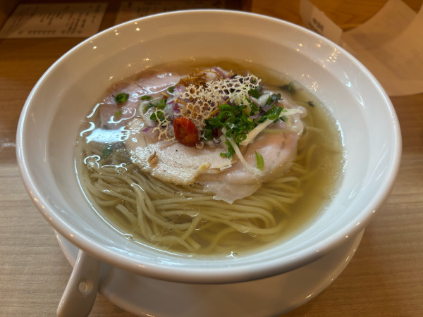 「中華そば塩 1000円と追いそば300円」@中華そば 麦の星の写真