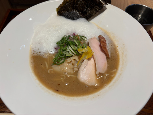 「白のとりこ２種のチャーシュー」@麺屋周郷 鶏のとりこの写真