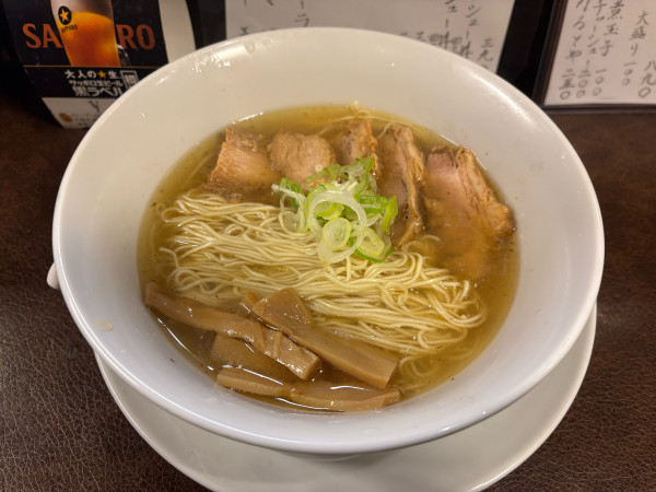 「しおらーめん890円 チャーシュー丼200円」@ラーメン専門店 なるとやの写真