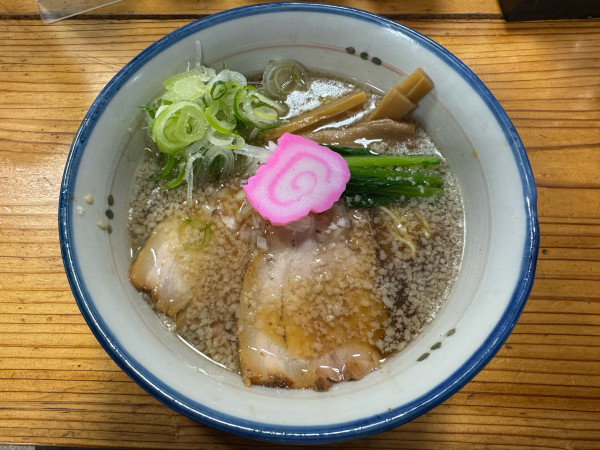 「中華そば（背脂増し）900円」@ラーメンゼロイチ 松橋店の写真