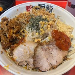 【限定】シントマトまぜそば+生卵