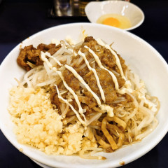 ラーメン豚に恋してる 新宿歌舞伎町店の画像