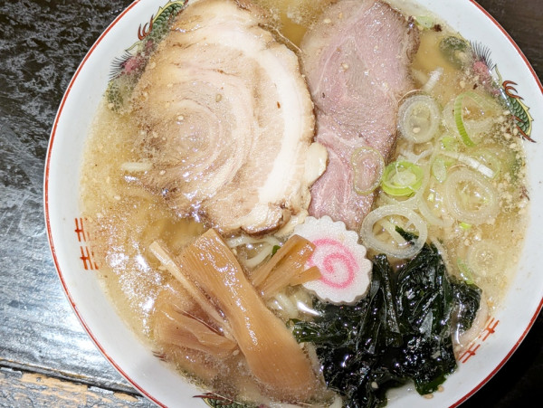 「淡麗塩ラーメン」@麺酒場 丸勝の写真